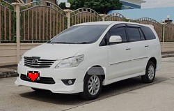 TOYOTA INNOVA